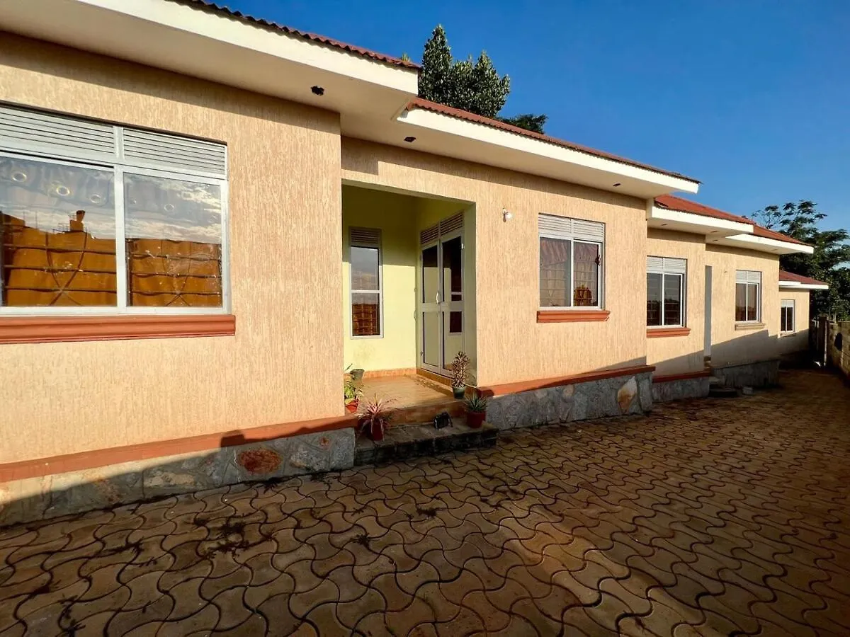 Apartment Audies Luxe Home At Namugongo Catholic Church Kampala