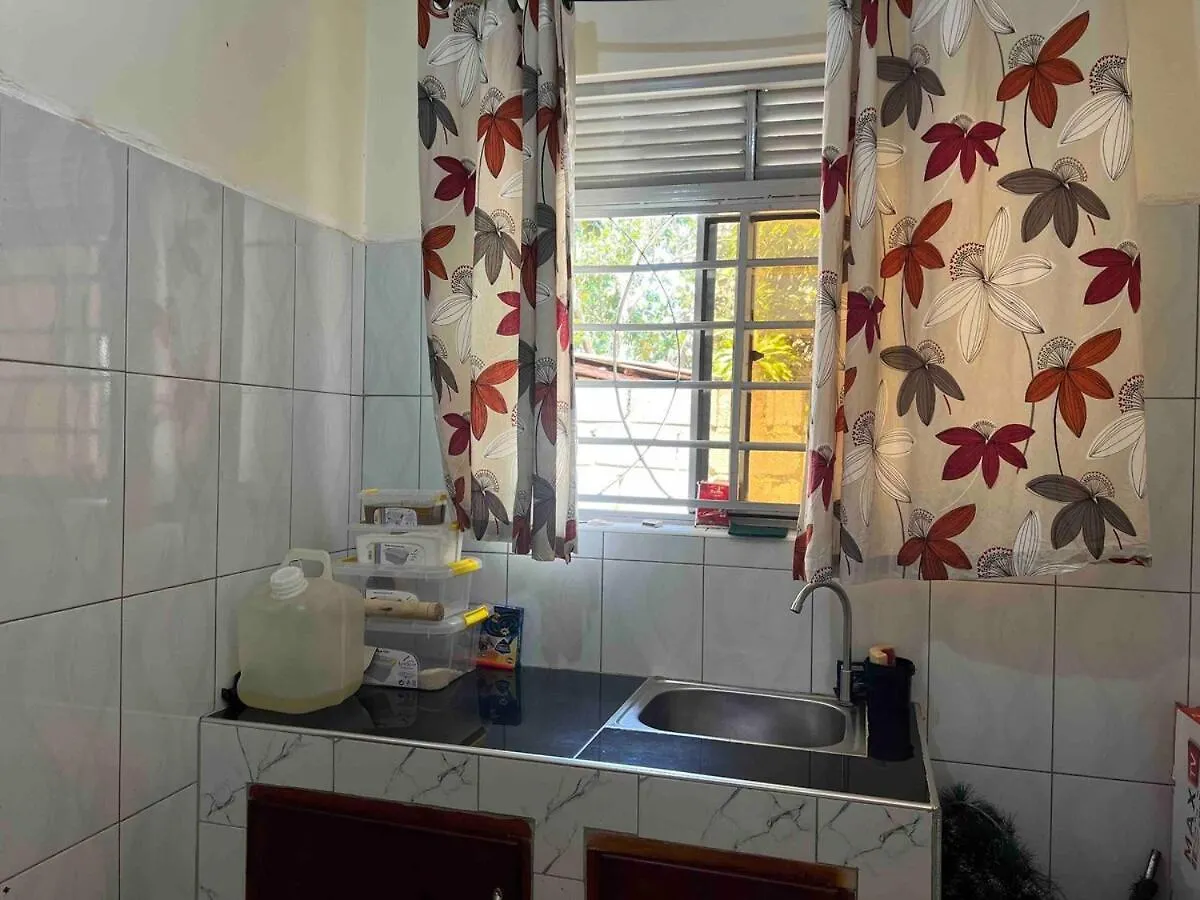 Audies Luxe Home At Namugongo Catholic Church Kampala 0*,